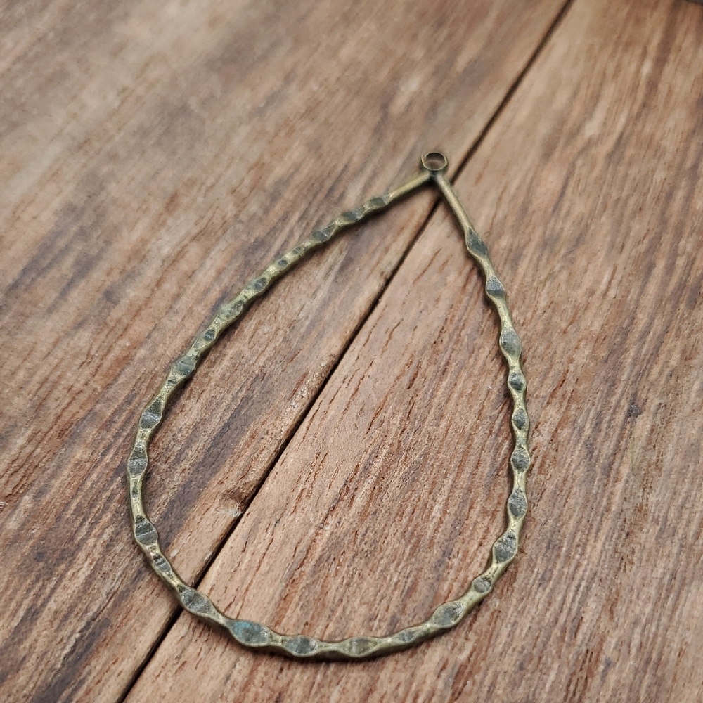 Hammered Bronze Tone Pendant P339